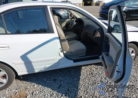 2005 Hyundai Elantra Gls/Gt z USA, uszkodzony, nr VIN KMHDN46DX5U026363